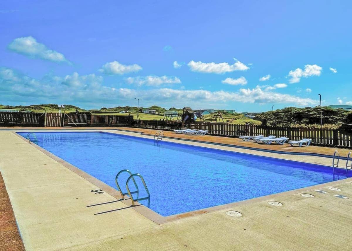 Burrowhead Holiday Village Isle of Whithorn ภายนอก รูปภาพ